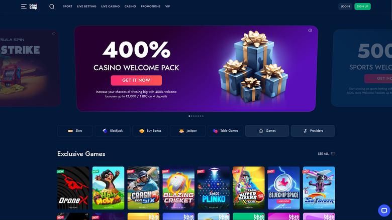 An online casino lobby shows a 400% casino welcome pack banner above category tabs and a row of exclusive game tiles.
