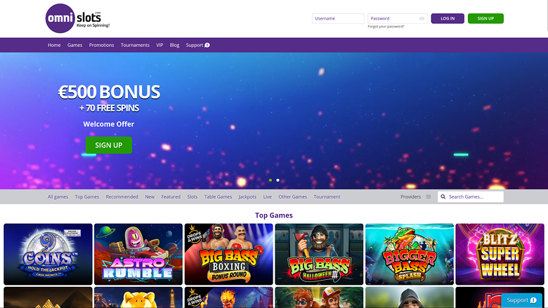 An online casino homepage for Omni Slots showing a €500 bonus welcome offer and a grid of game tiles.